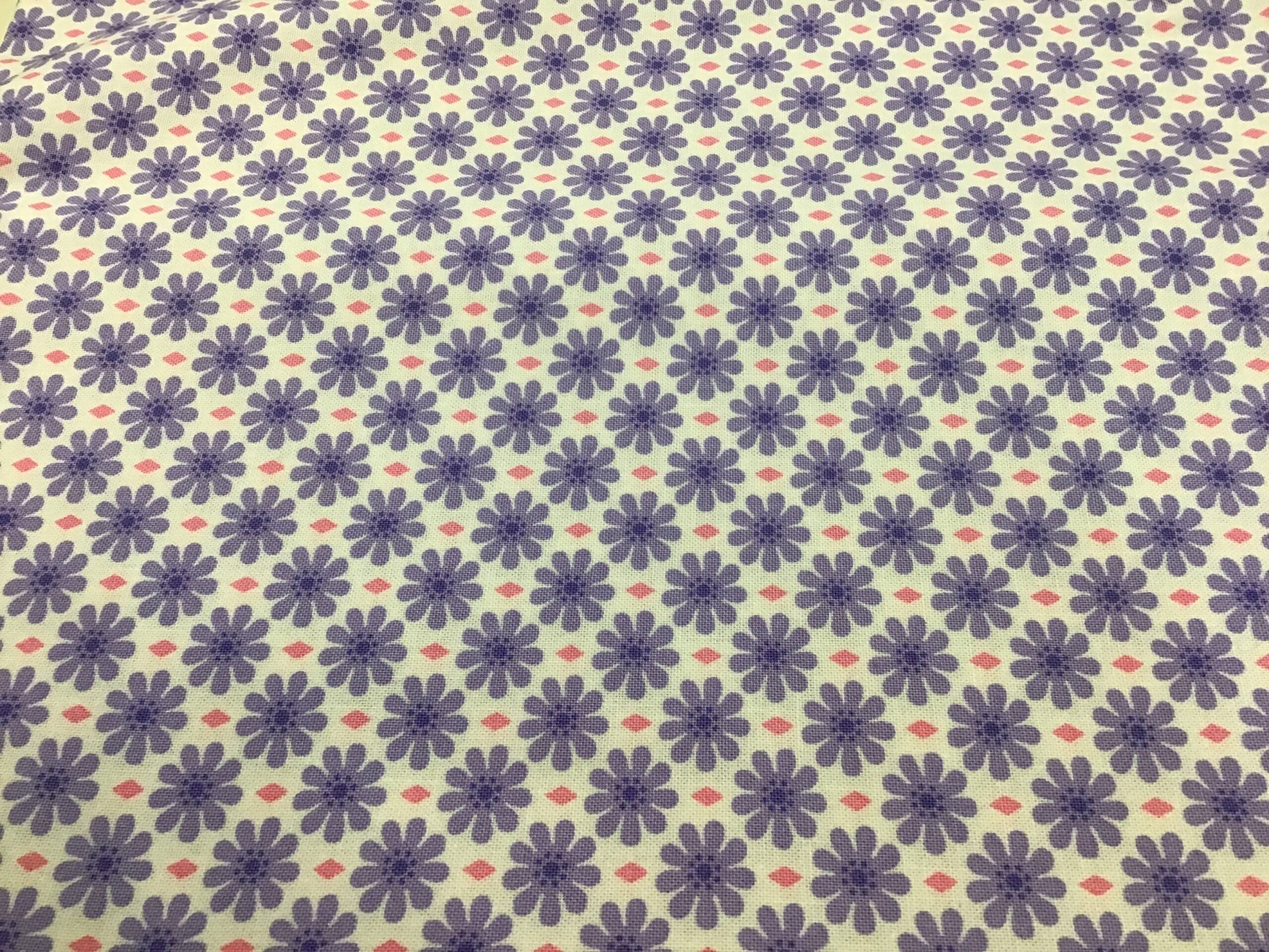 Good day daisies 22375 pink by Moda Good day daisies 22375 pink by Moda