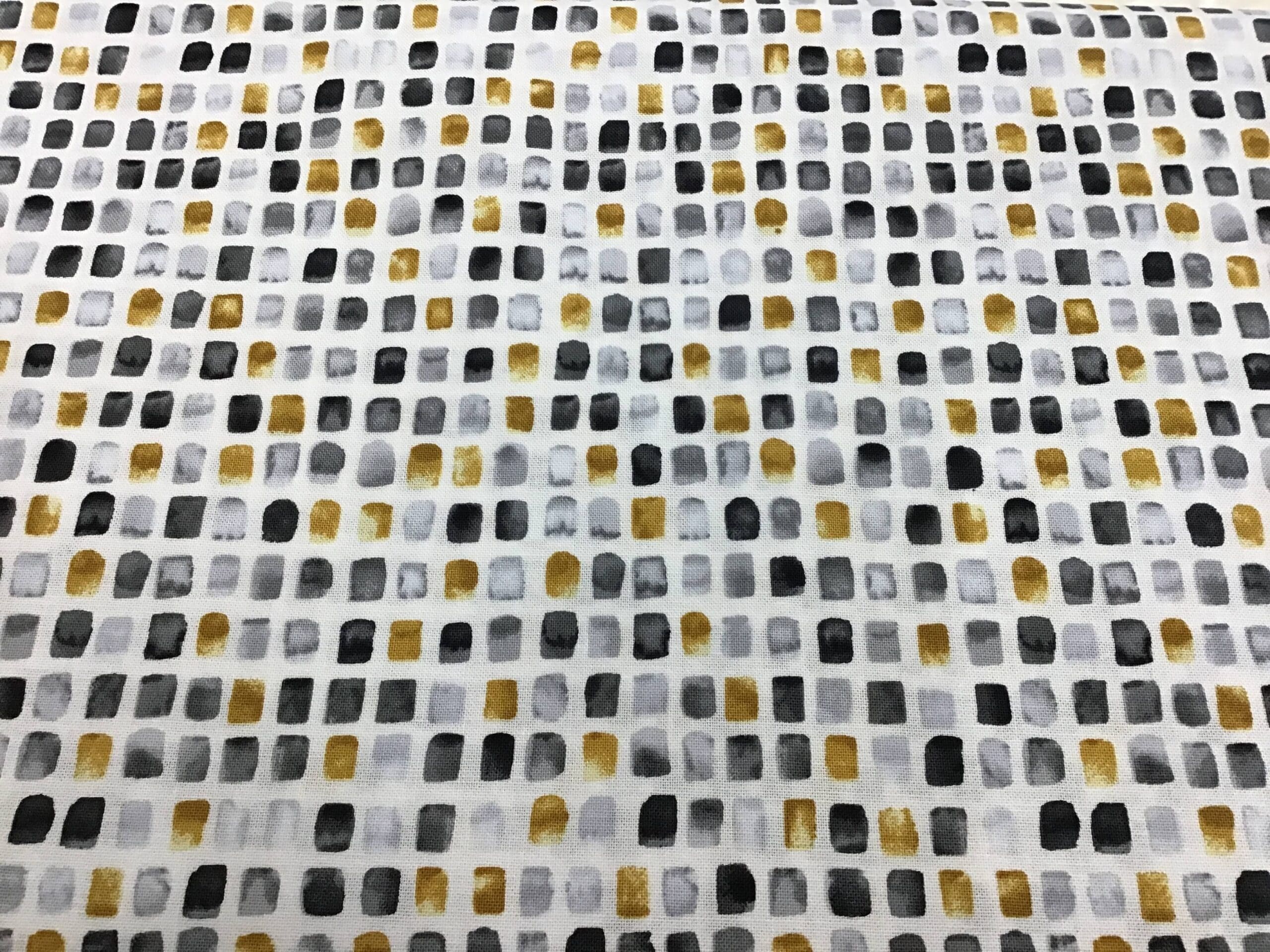 Watercolour sketchbook 5095 Palette by Grace Popp white grey black gold yellow fabric Watercolour sketchbook 5095 Palette by Grace Popp white grey black gold yellow fabric