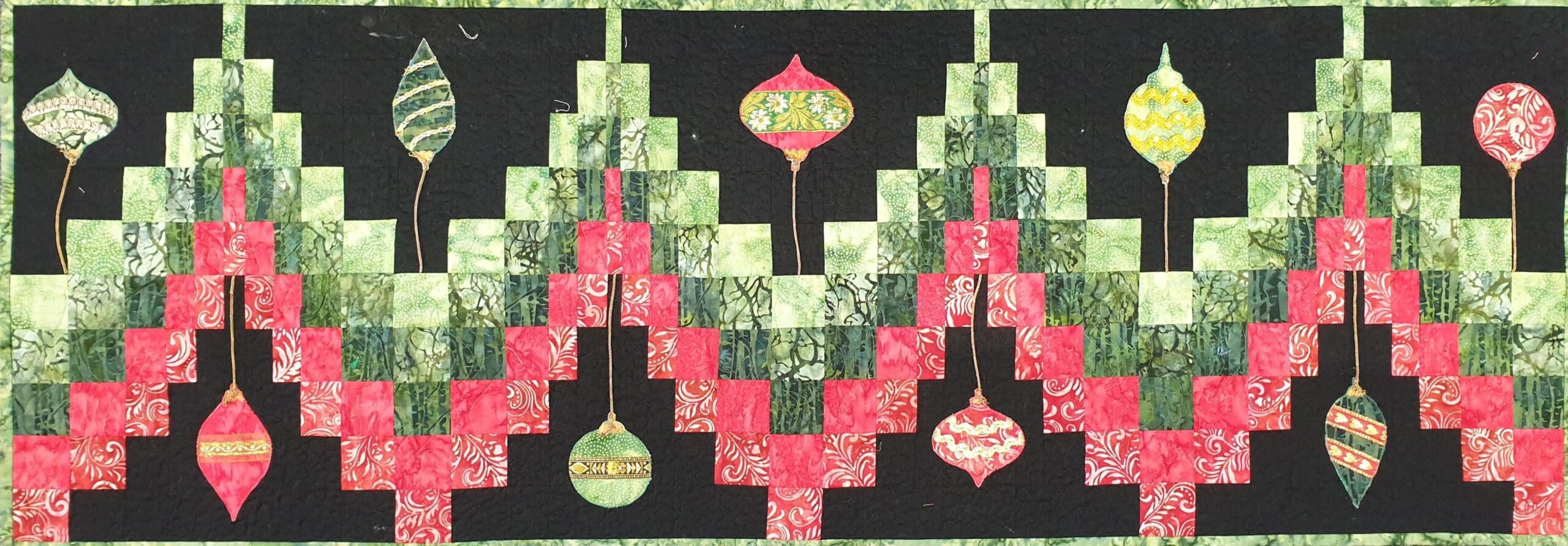 Christmas Bargello Table Runner Kit incl free pattern Christmas Bargello Table Runner Kit incl free pattern