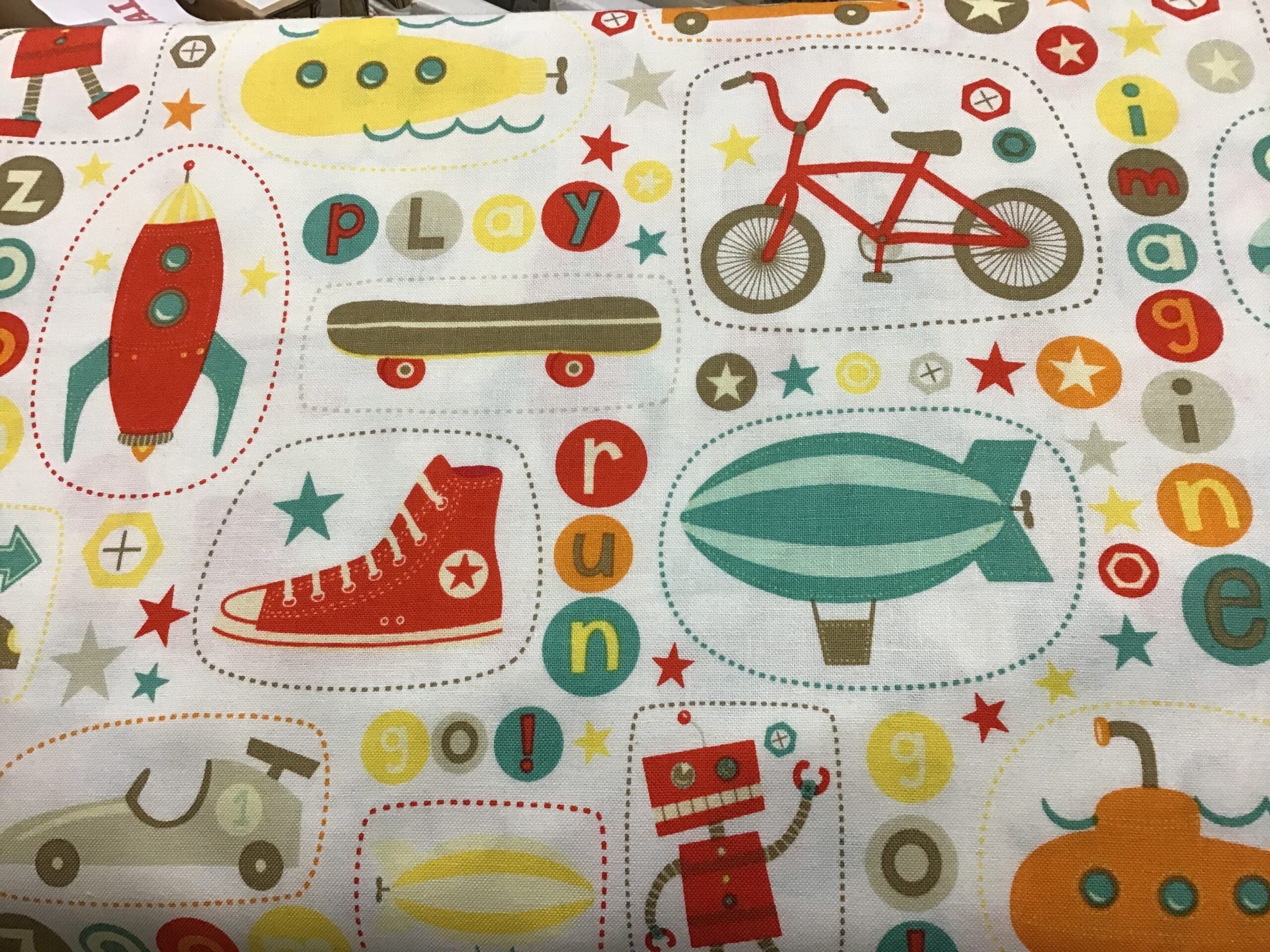 RILEY BLAKE BOY CRAZY multi on White fabric RILEY BLAKE BOY CRAZY multi on White fabric