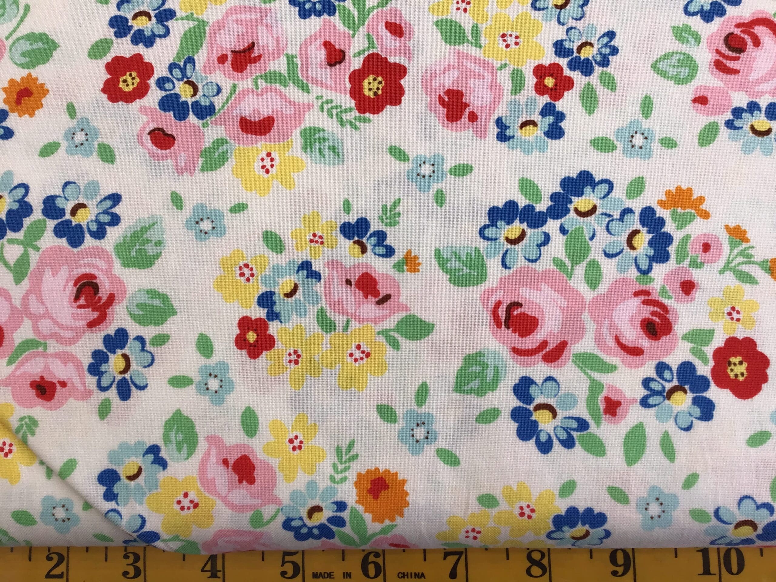 Bluebirds on roses RBC7940 CREAM Bluebirds on roses RBC7940 CREAM