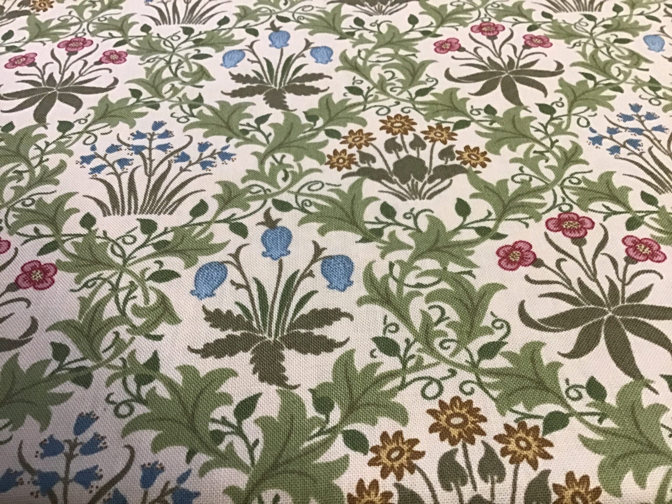 7341 11 May Morris Cream May Morris