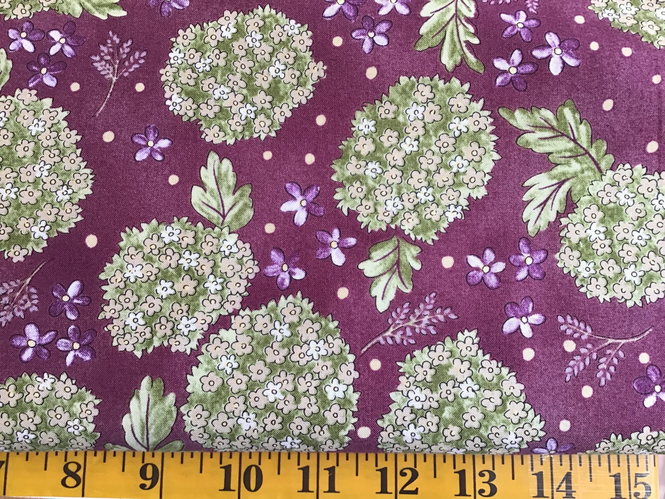 16014 LAVENDER & LACE Daisies Purple 16014 LAVENDER & LACE Daisies Purple