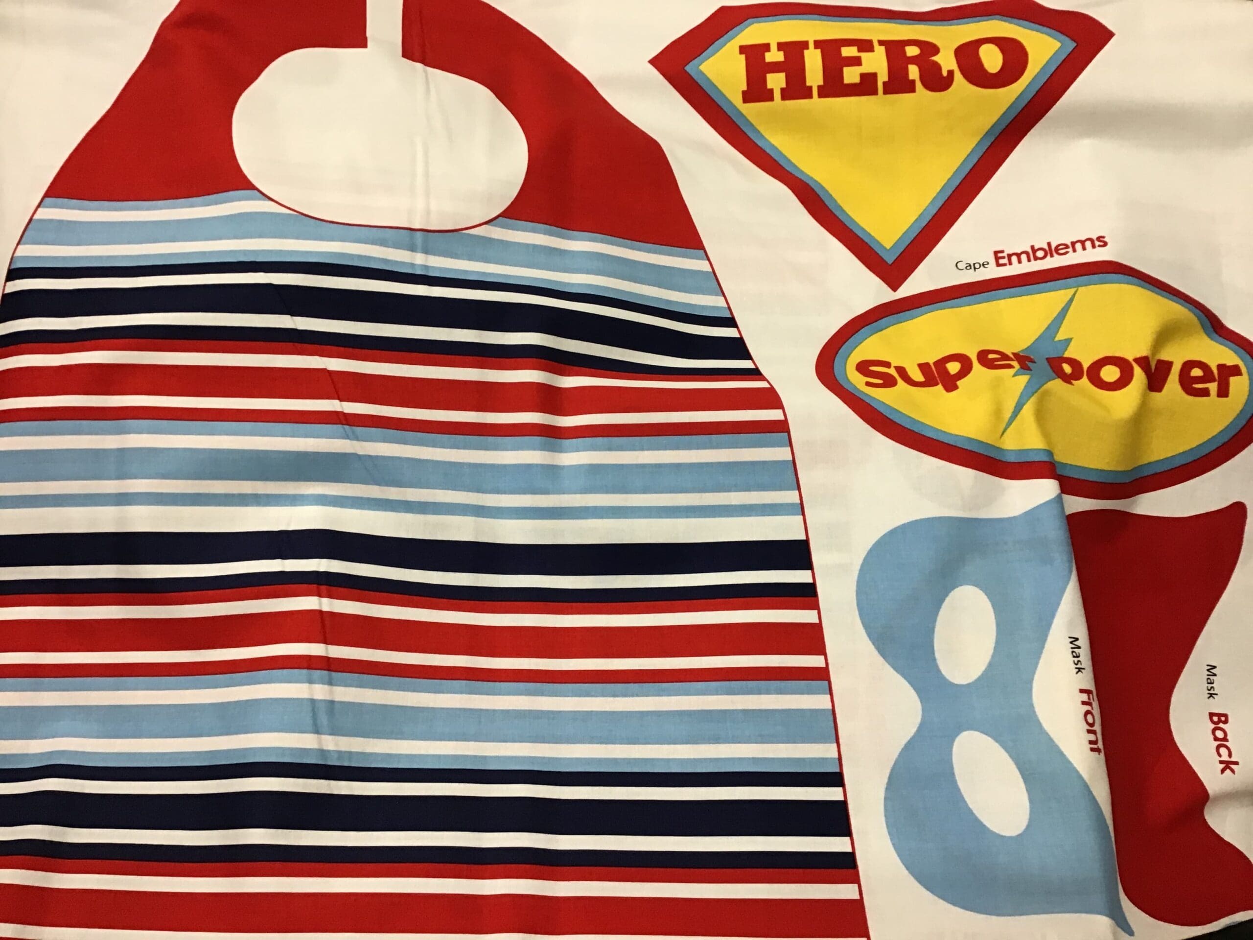 SUPER HERO CAPE 90cm panel with instructions SUPER HERO CAPE 90cm panel with instructions