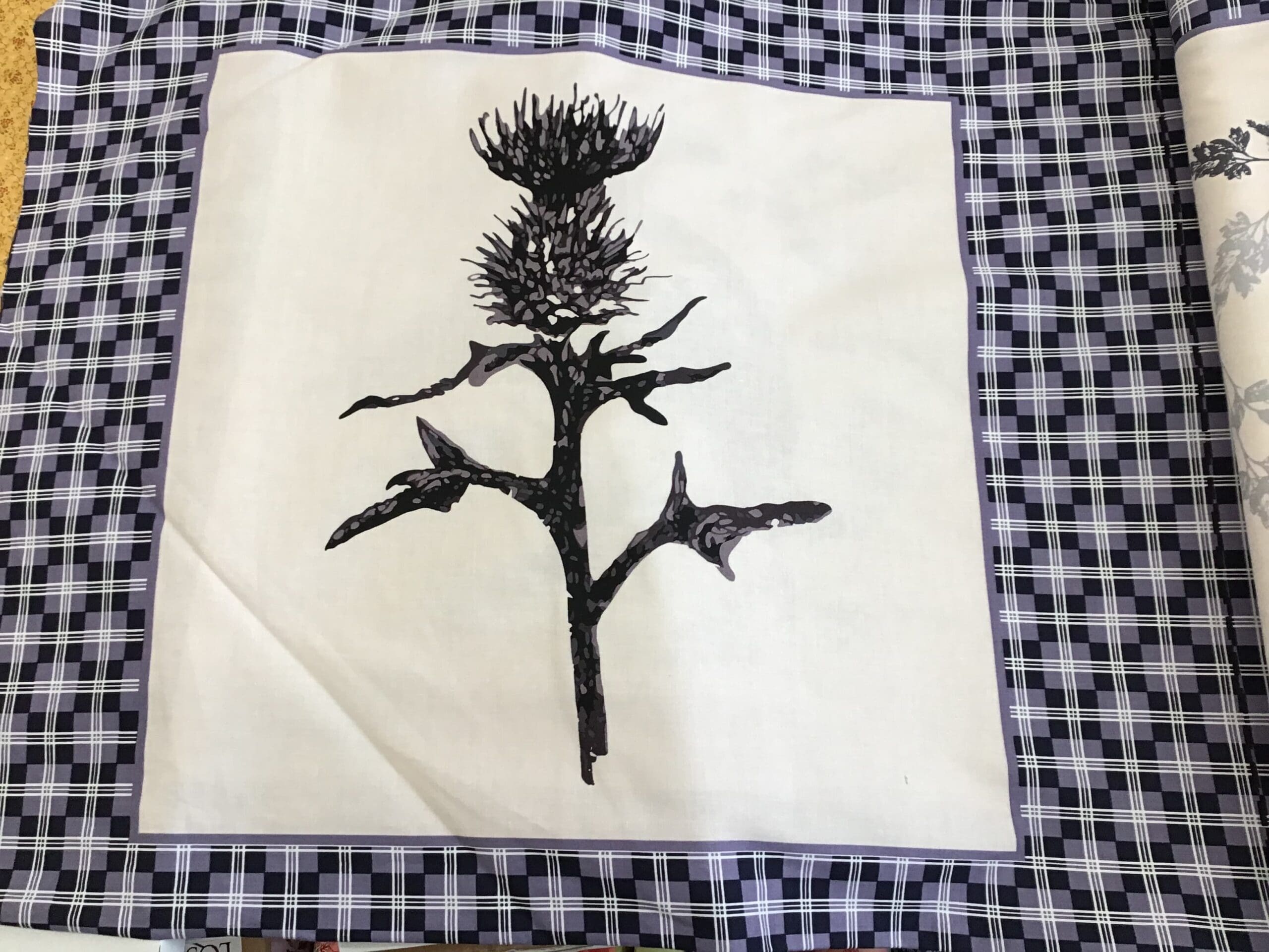 FF180A HIGHLAND PHEASANT & THISTLE lilac price per panel FF180A HIGHLAND PHEASANT & THISTLE lilac price per panel