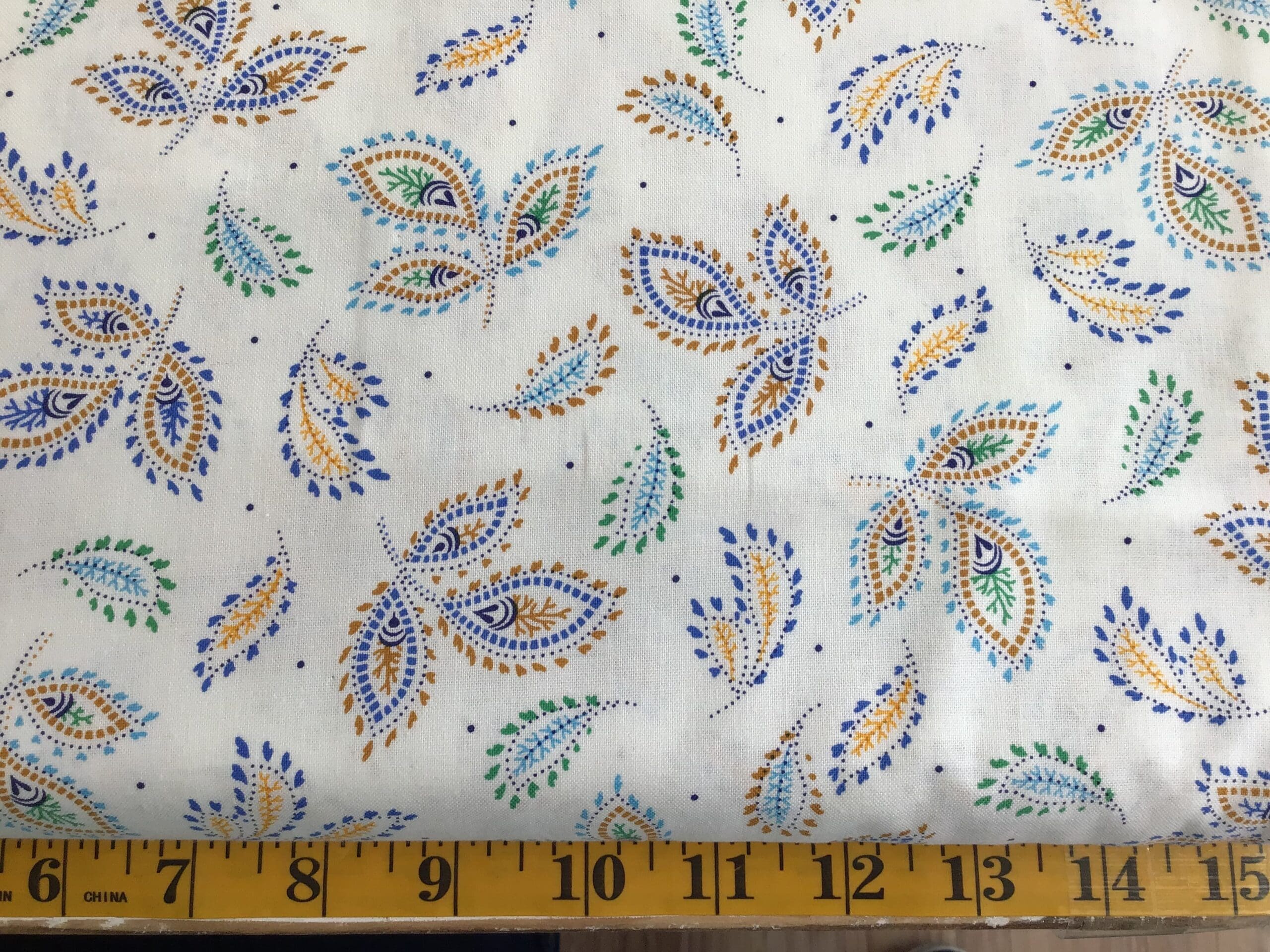 579DDQ STUDIO 8 Paisley leaves blue green 579DDQ STUDIO 8 Paisley leaves blue green