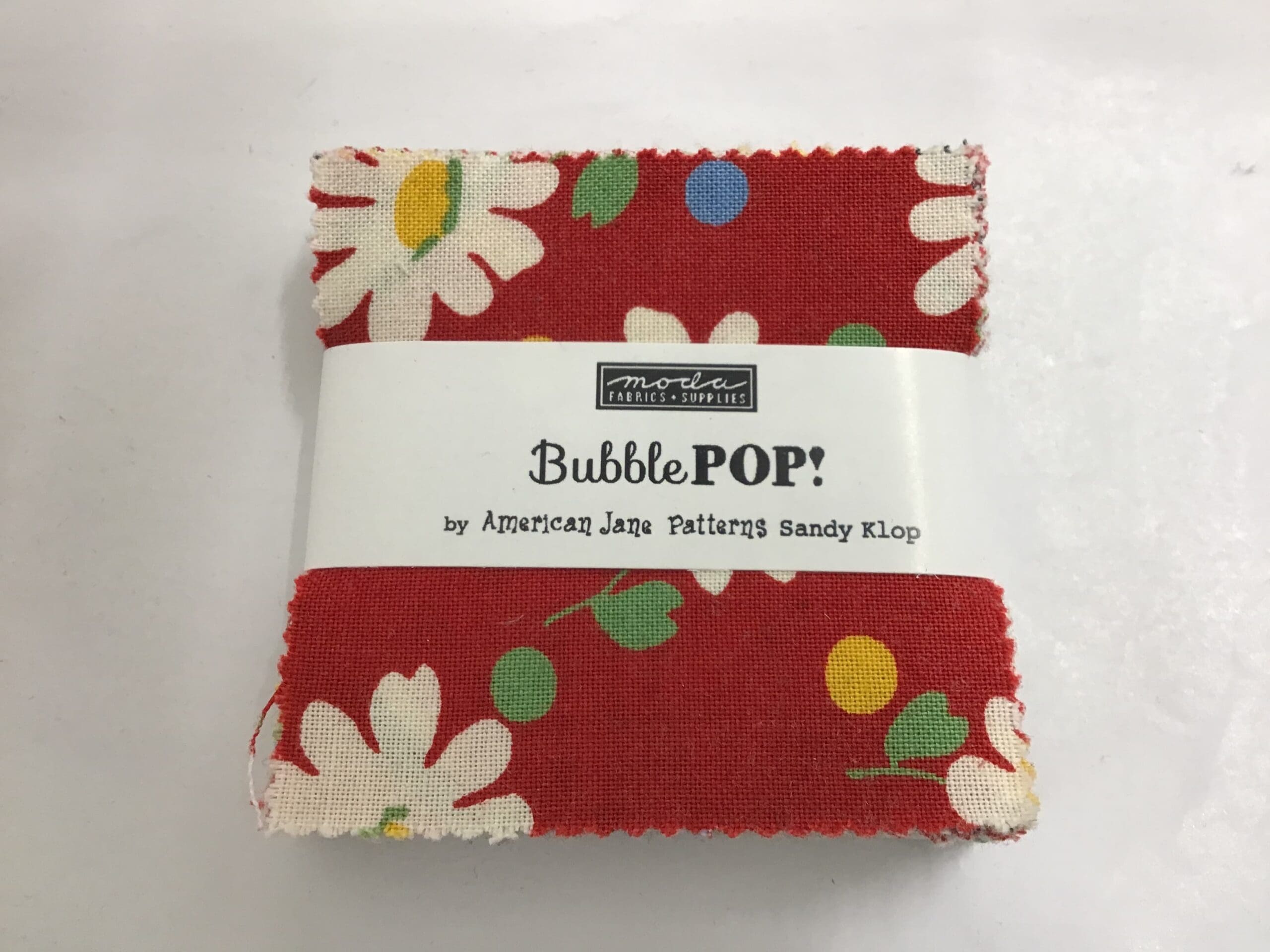 Moda Mini charm Bubble POP! Multi brights Moda Mini charm Bubble POP! Multi brights