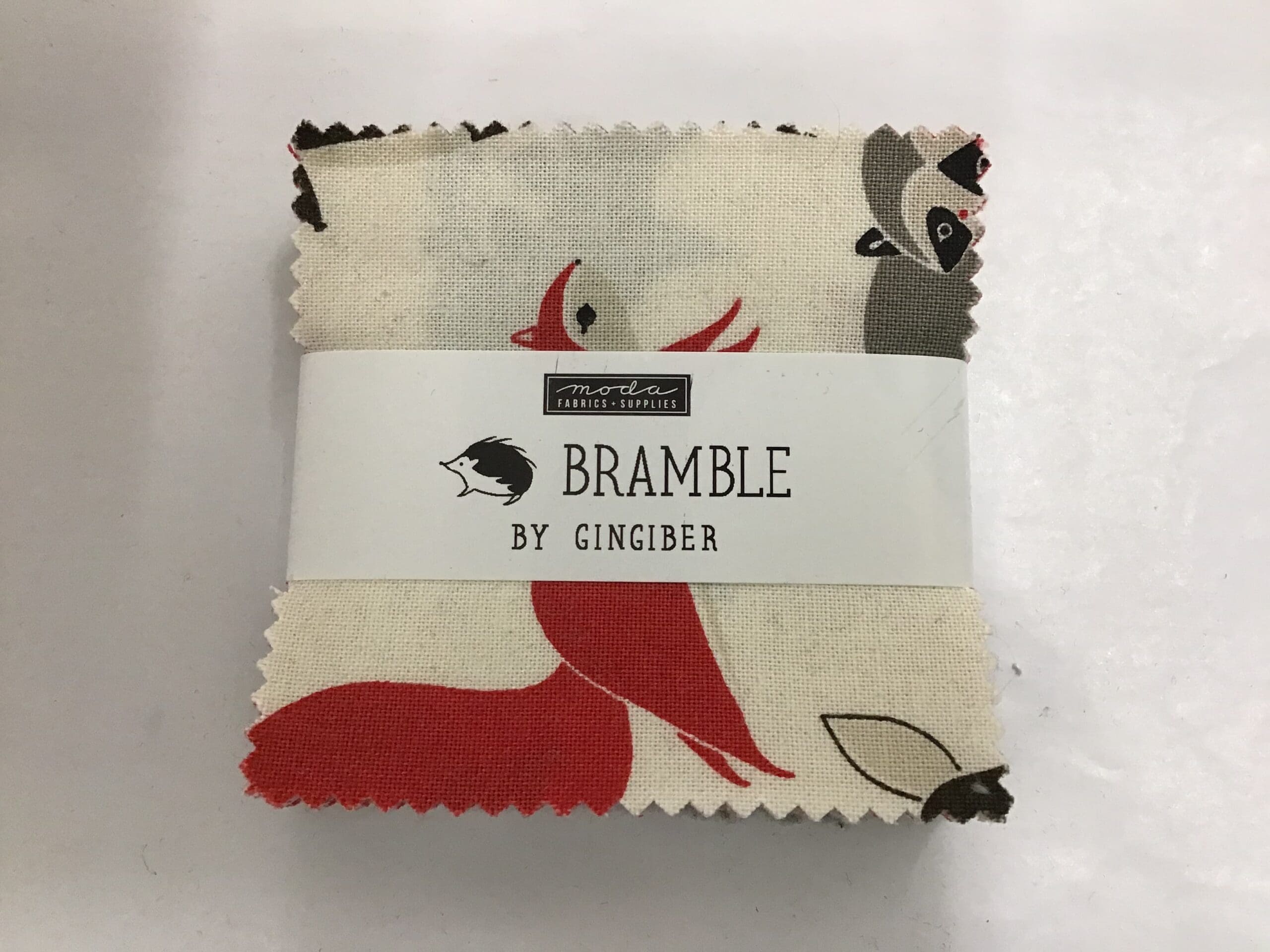 Moda Mini Charm Bramble Cream Red Grey Squirrel Hedgehogs Moda Mini Charm Bramble Cream Red Grey Squirrel Hedgehogs