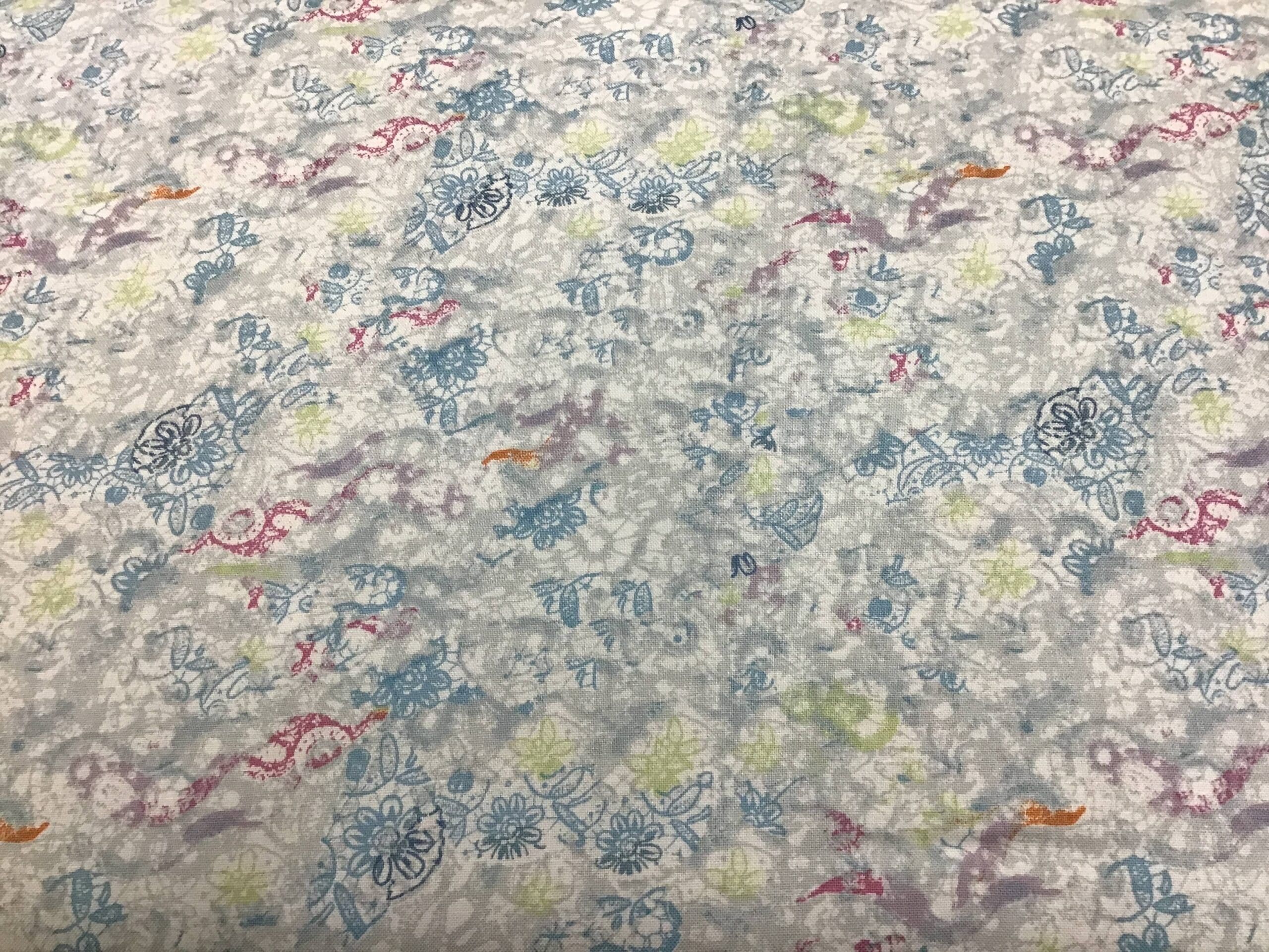 Groovy Girls Y2615 Blue Grey Daisy Blender by Clothworks fabric Groovy Girls Y2615 Blue Grey Daisy Blender by Clothworks fabric