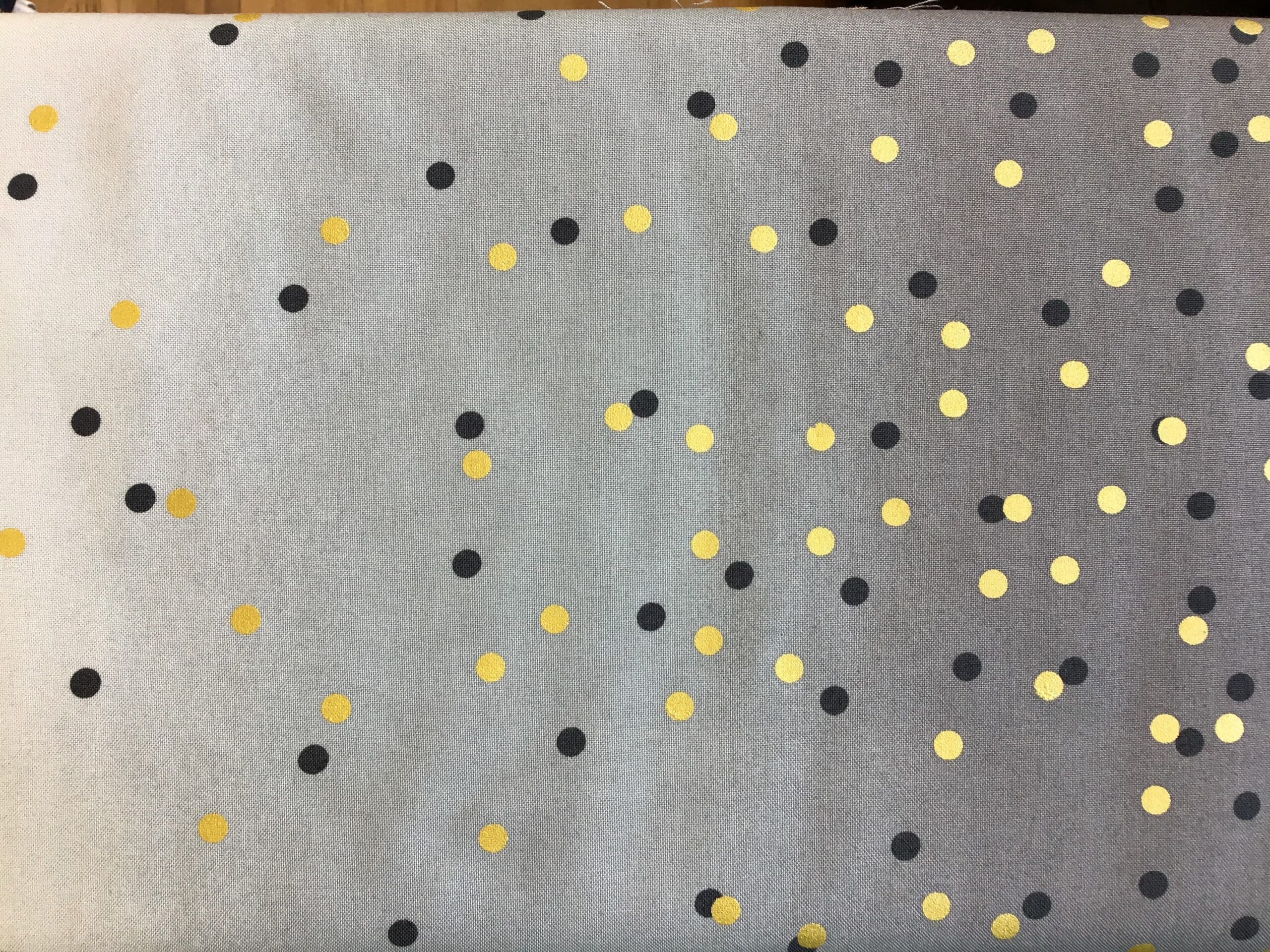 MO1080713 Ombré Confetti Dots Metallic Grey Moda mo1080713 ombré confetti dots metallic grey moda