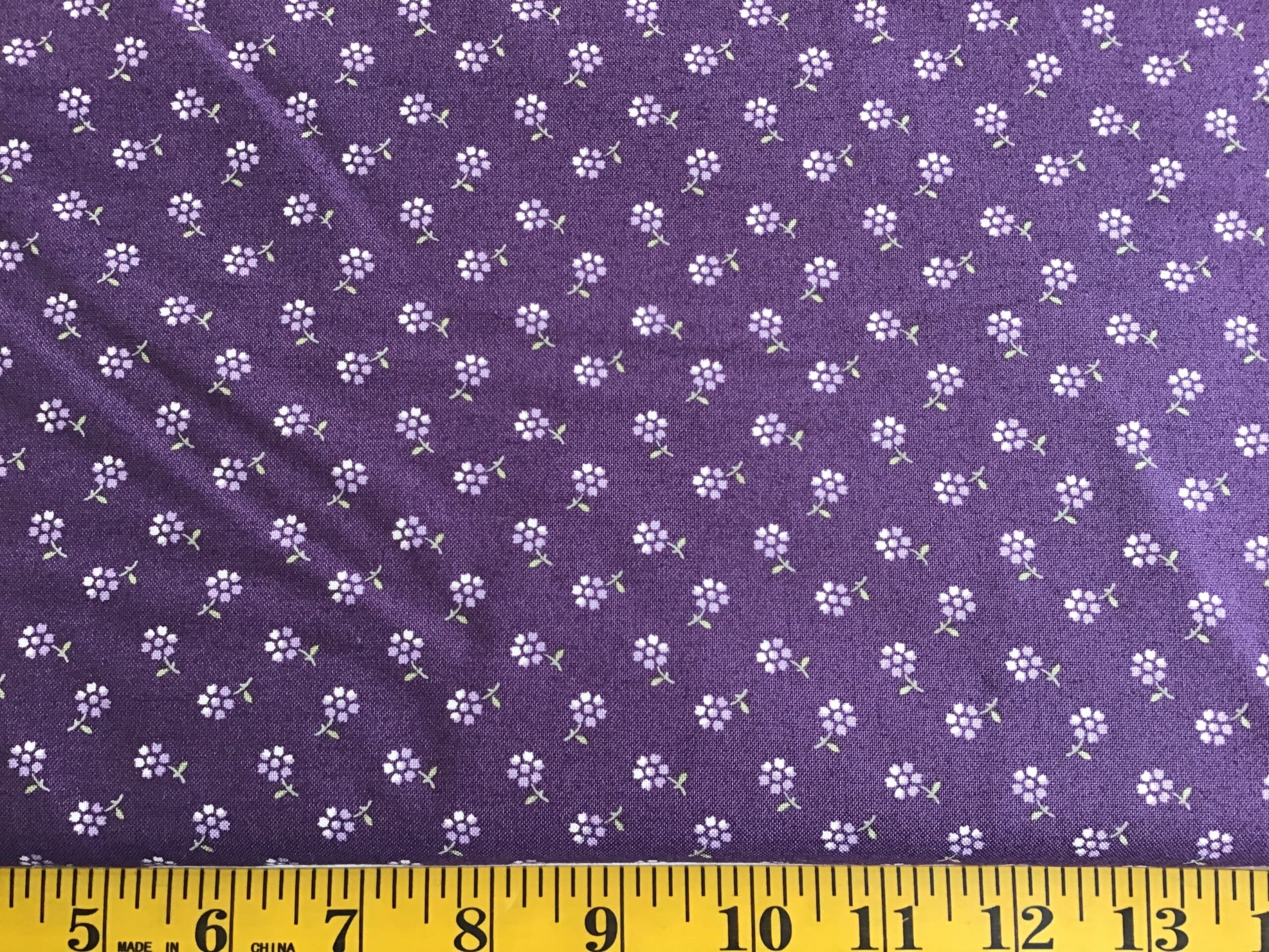 Msv222612 sweet violet scattered daisy msv222612 sweet violet scattered daisy