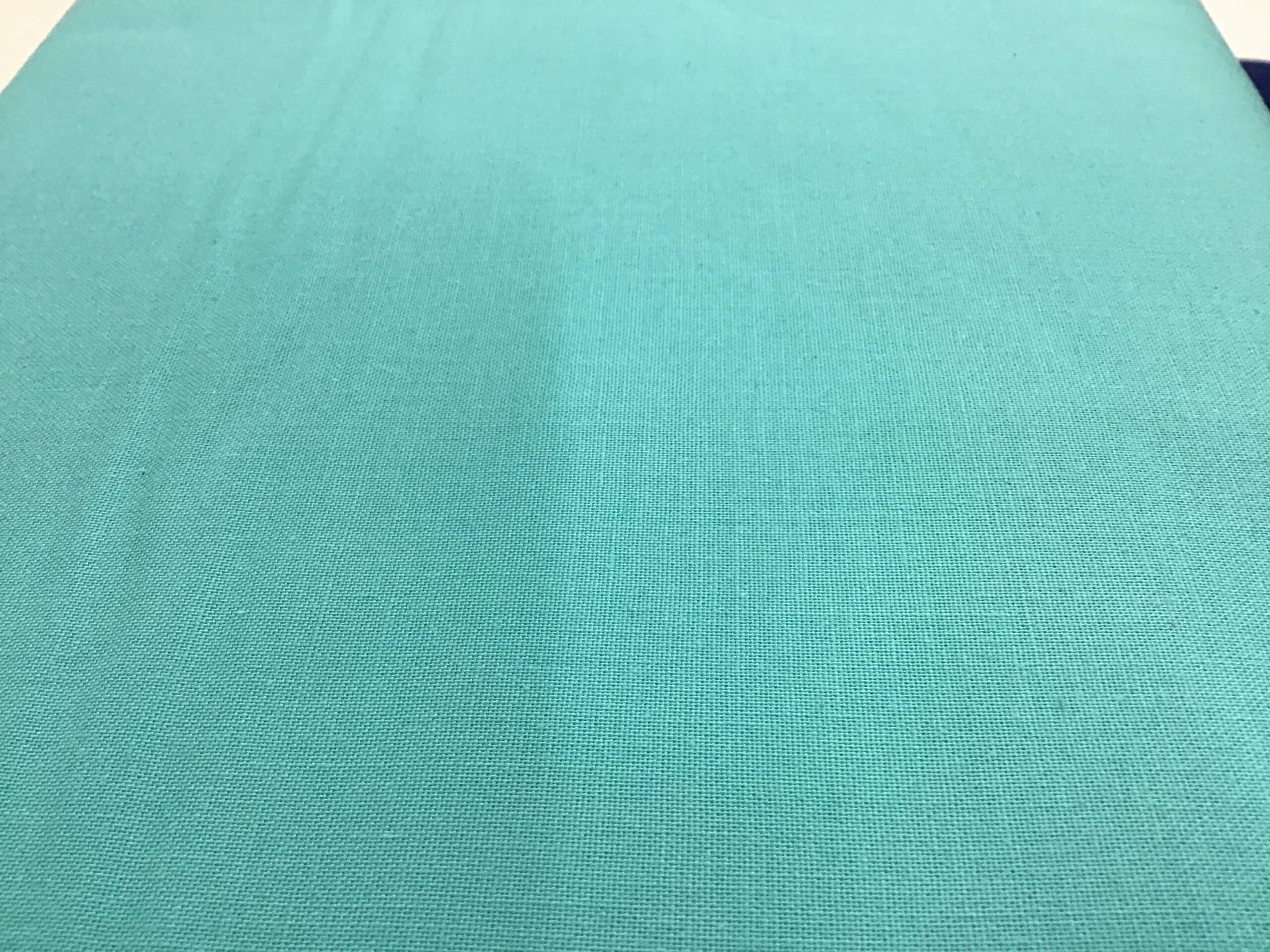 2000T24 Aqua Tahiti plain solid fabric by Makower 2000T24 Aqua Tahiti plain solid fabric by Makower