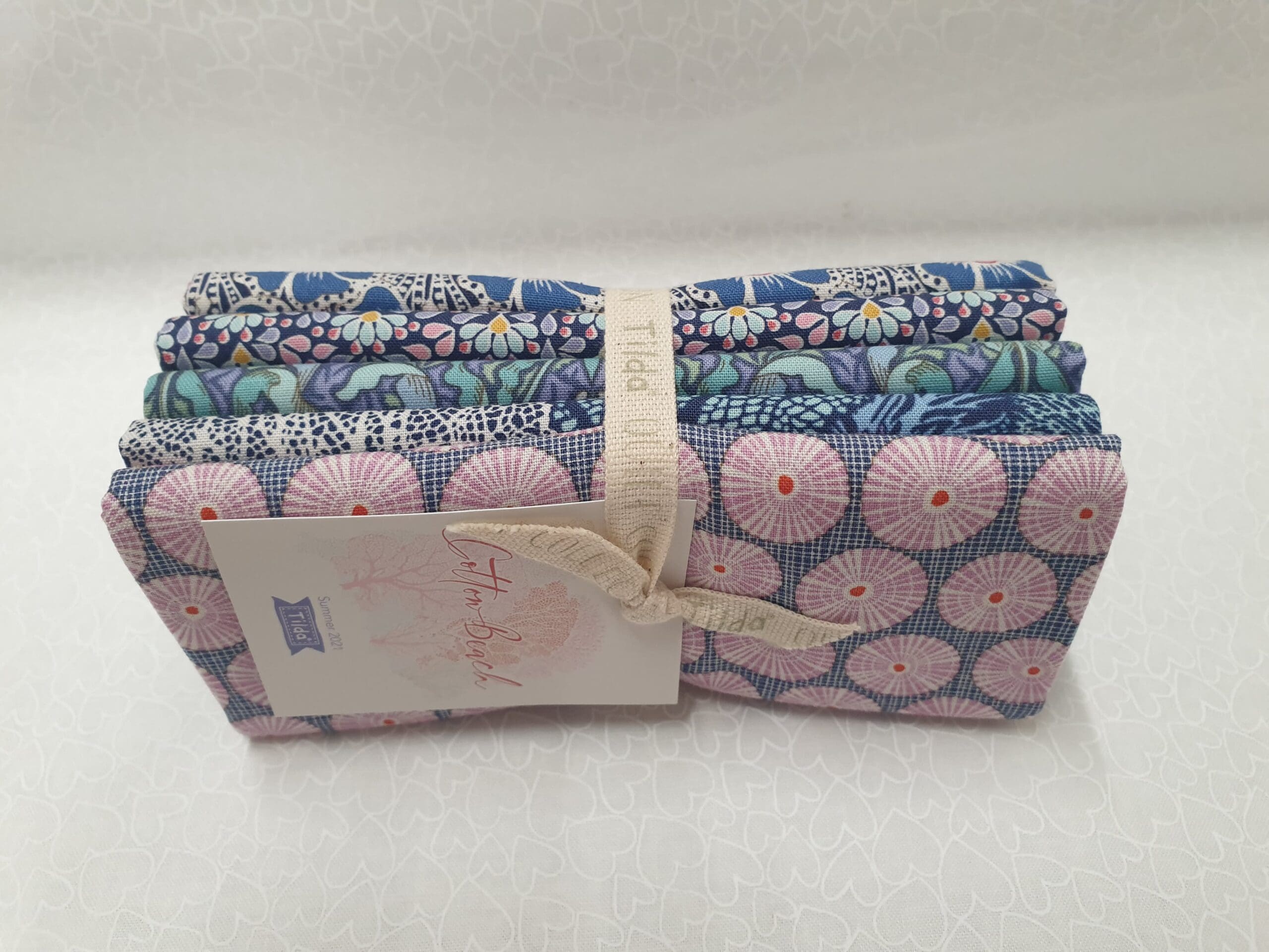 Cotton Beach Ocean. Blue Lilac 5 xFQ by Tilda fabrics Cotton Beach Ocean. Blue Lilac 5 xFQ by Tilda fabrics