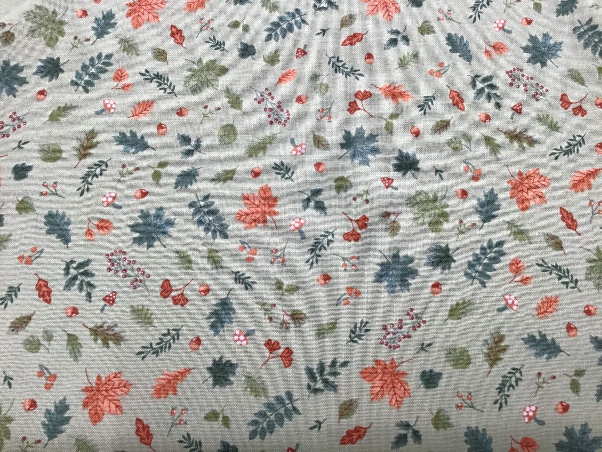 Hello Autumn 097/G, Foliage Green by Makower UK Hello Autumn 097/G, Foliage Green by Makower UK
