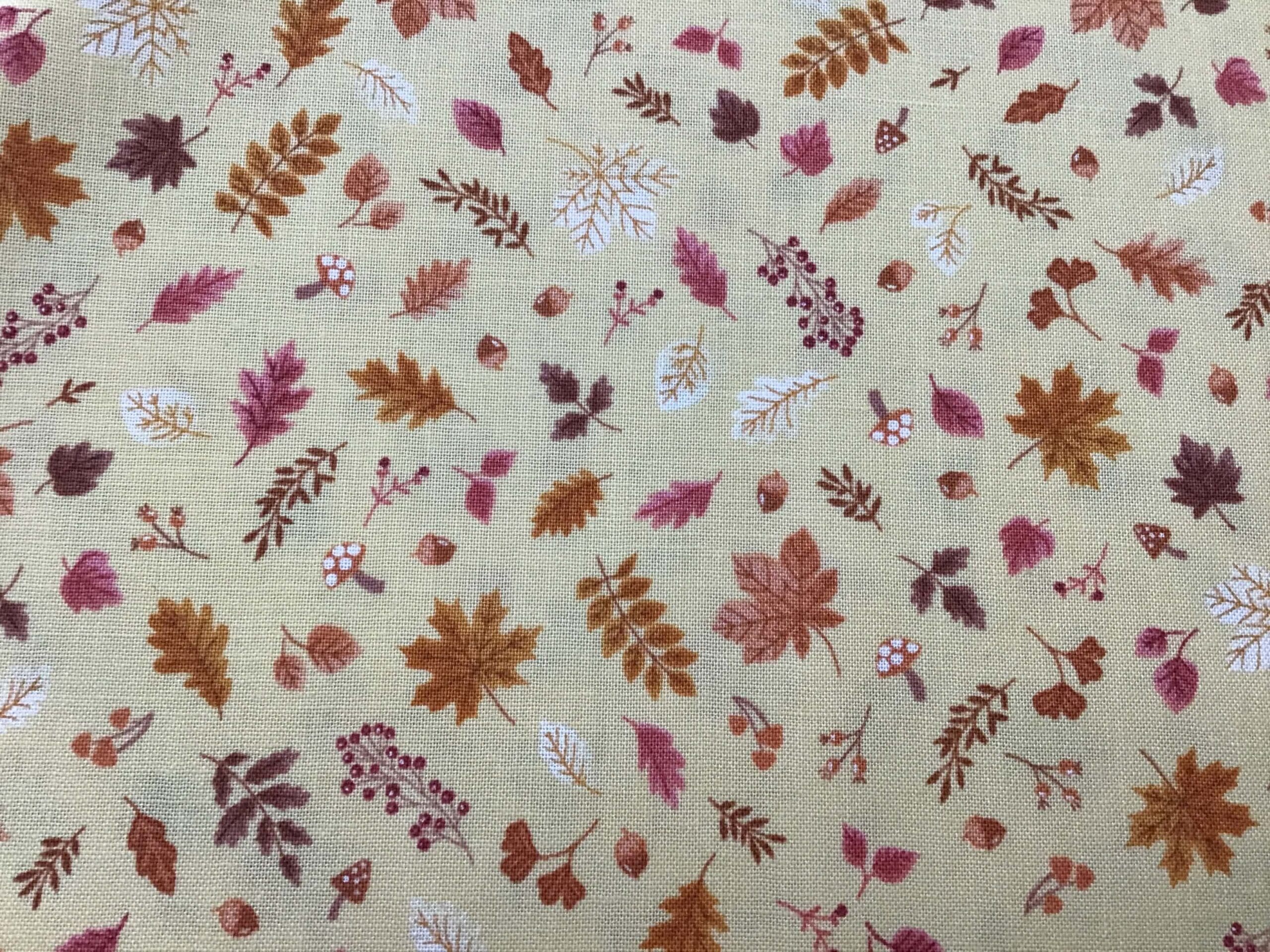 Hello Autumn 097/Y, Foliage Yellow by Makower UK Hello Autumn 097/Y, Foliage Yellow by Makower UK