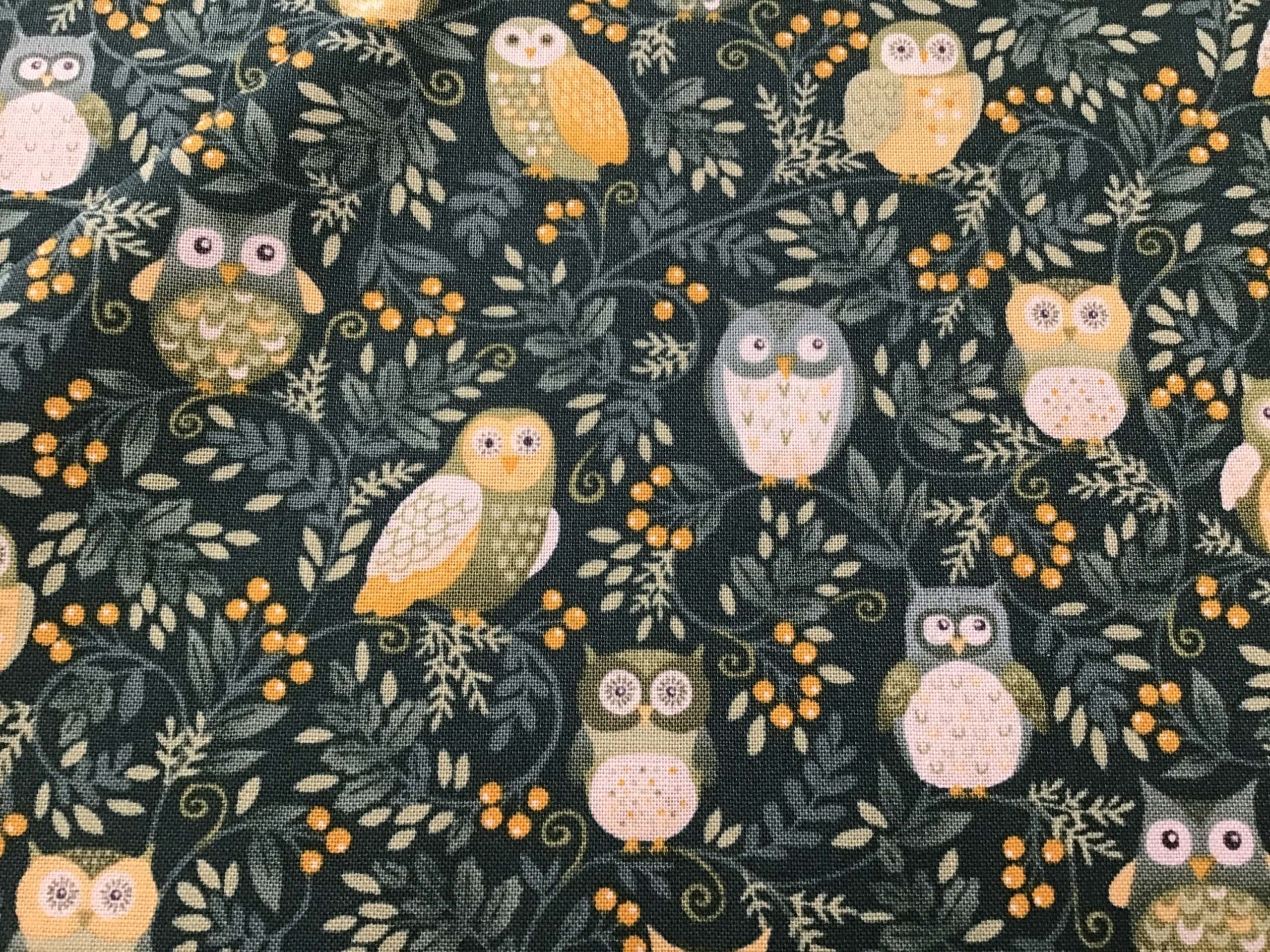Hello Autumn 099/G, Owls Green by Makower UK Hello Autumn 099/G, Owls Green by Makower UK